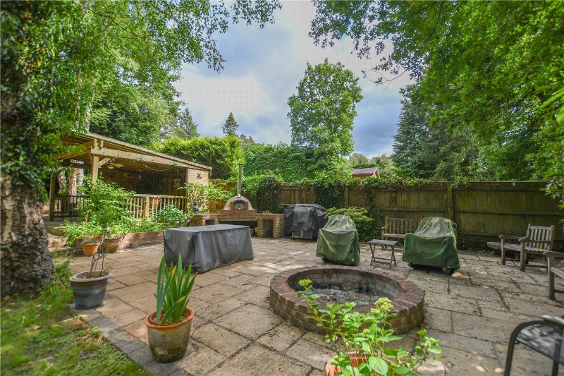 Hollybush Ride, Finchampstead, Wokingham, Berkshire, RG40