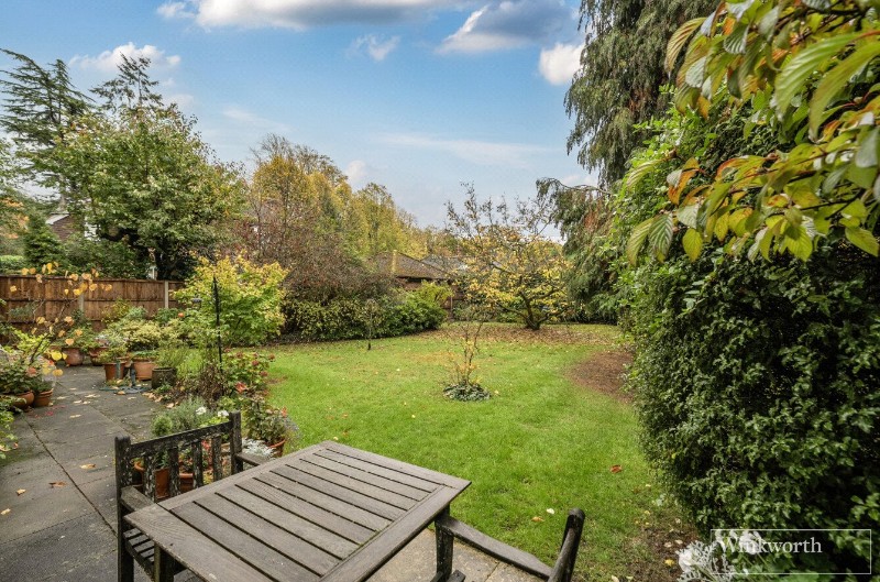 The Avenue, Chobham, Woking, Surrey, GU24