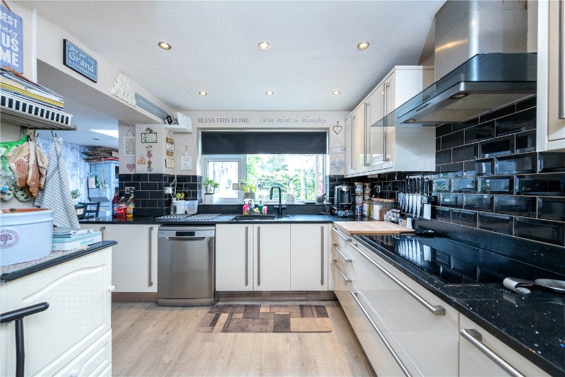 Linchfield Close, Deeping St. James, Peterborough, Lincolnshire, PE6