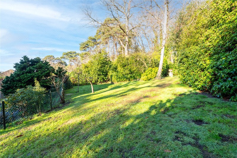 Kingswood Close, Weybridge, Surrey, KT13