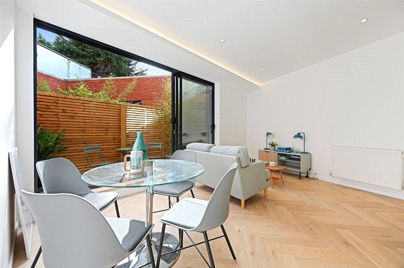 Jeddo Road, London, W12