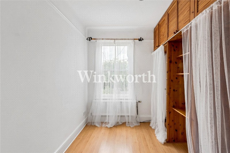 Gladstone Avenue, London, N22