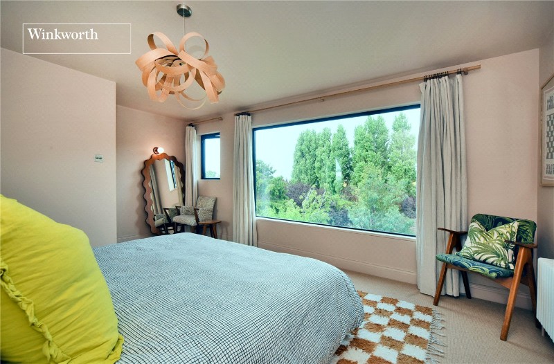 Sandringham Road, Worcester Park, KT4