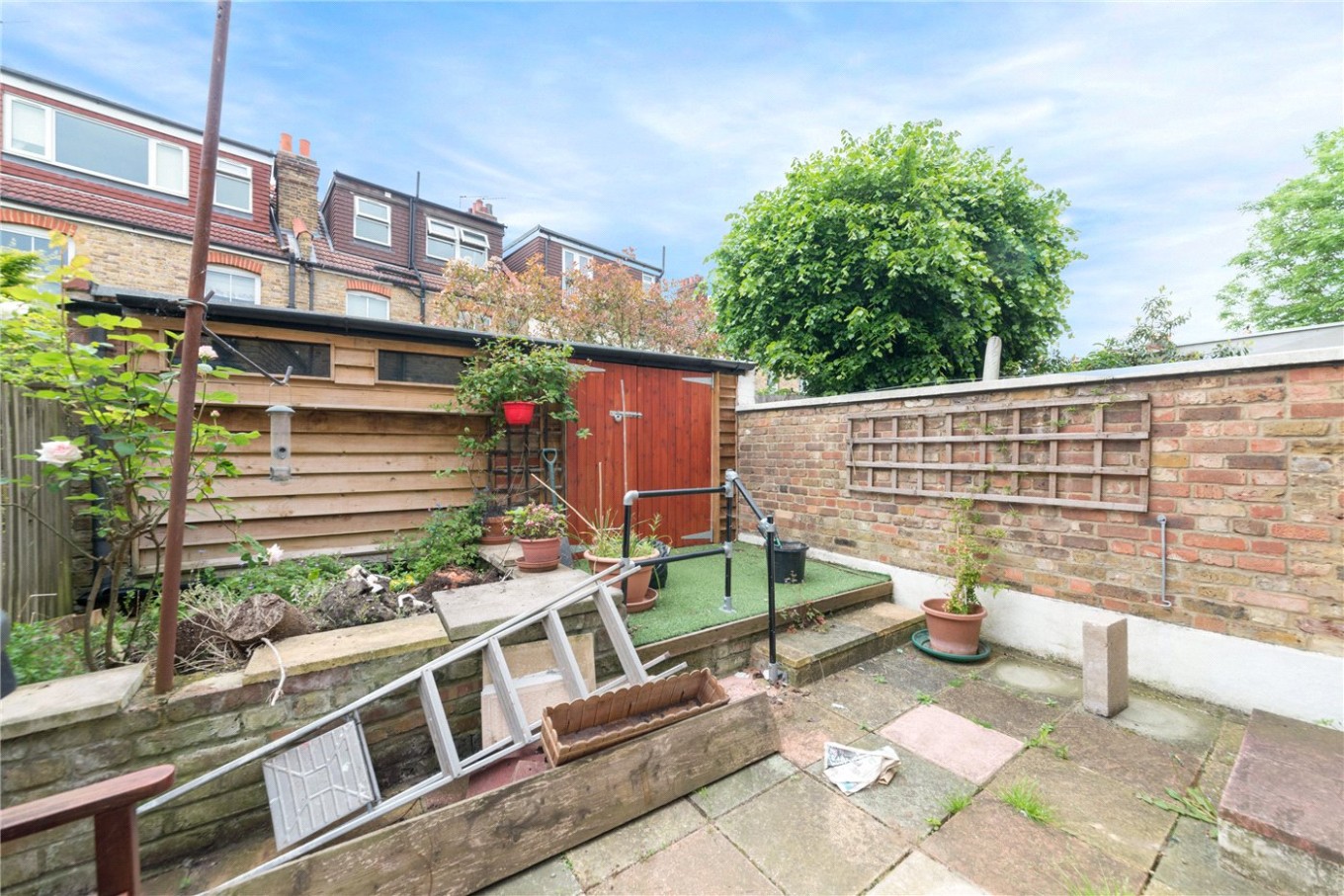5 bedroom property for sale in Crowborough Road, London, SW17 (Ref