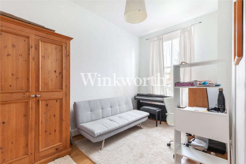 Lausanne Road, London, Flat 2., N8