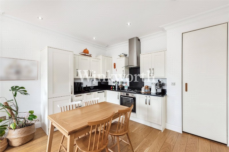 Boundary Road, London, N22