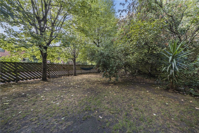 Farrow Place, London, SE16