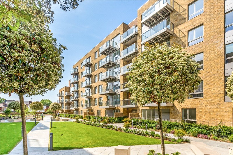 Basset Court, High Street, London, N8