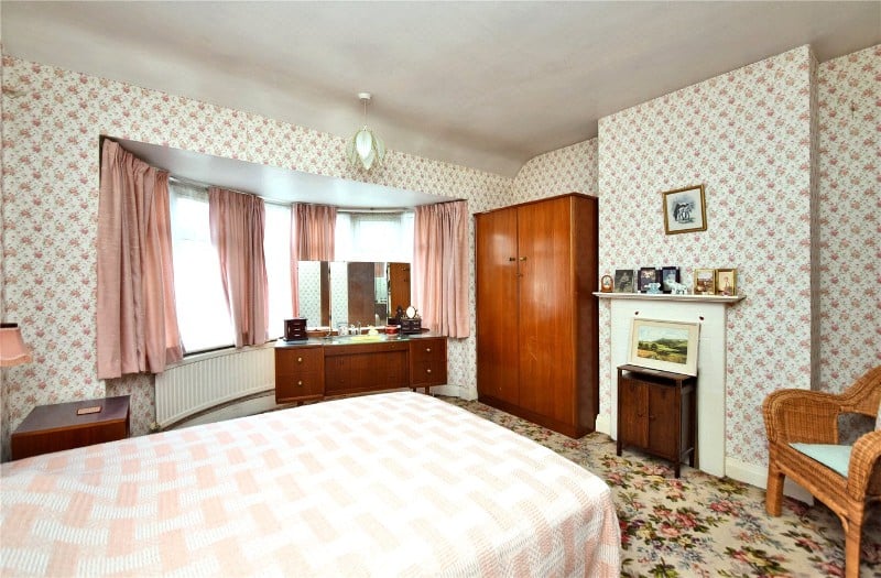 Roundwood Way, Banstead, Surrey, SM7