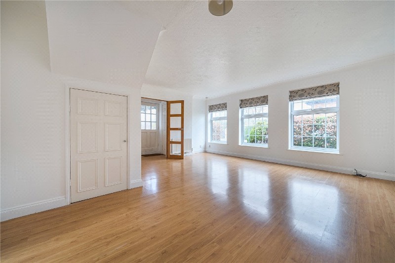 Glorney Mead, Farnham, Surrey, GU9