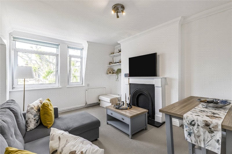 Crookham Road, London, SW6