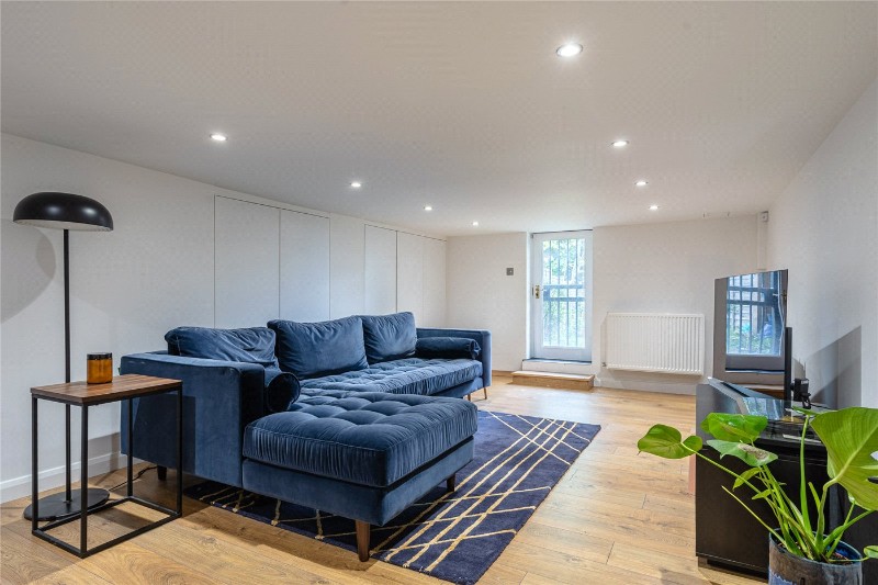 Ambleside Avenue, London, SW16