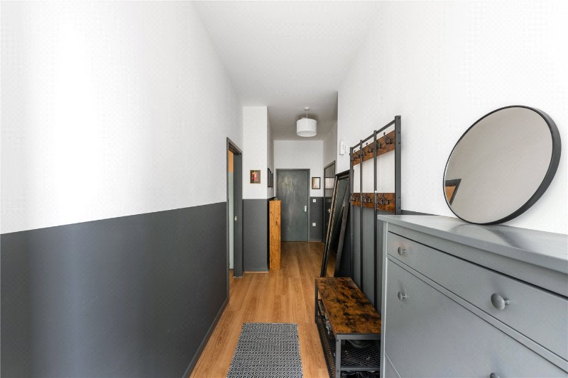 Swan Lane, London, N4