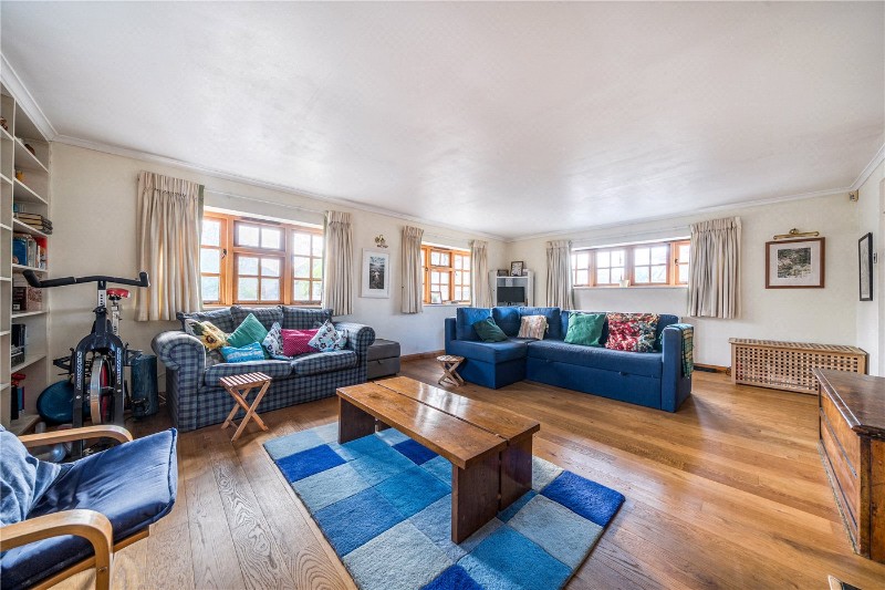School Hill, Seale, Farnham, Surrey, GU10