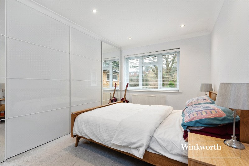 Warwick Road, New Barnet, EN5