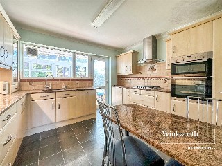 Old Pines Close, Ferndown, Dorset, BH22