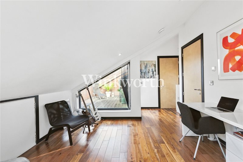 Bramley Road, London, N14
