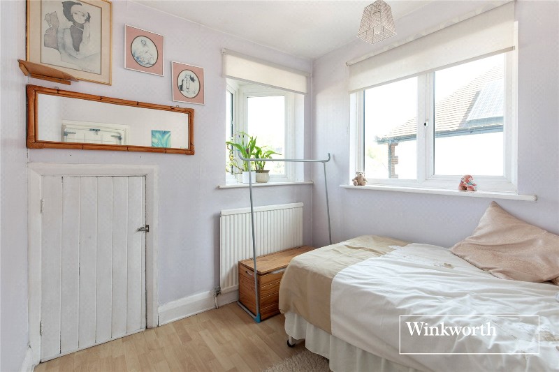Fitzjohn Avenue, High Barnet, EN5