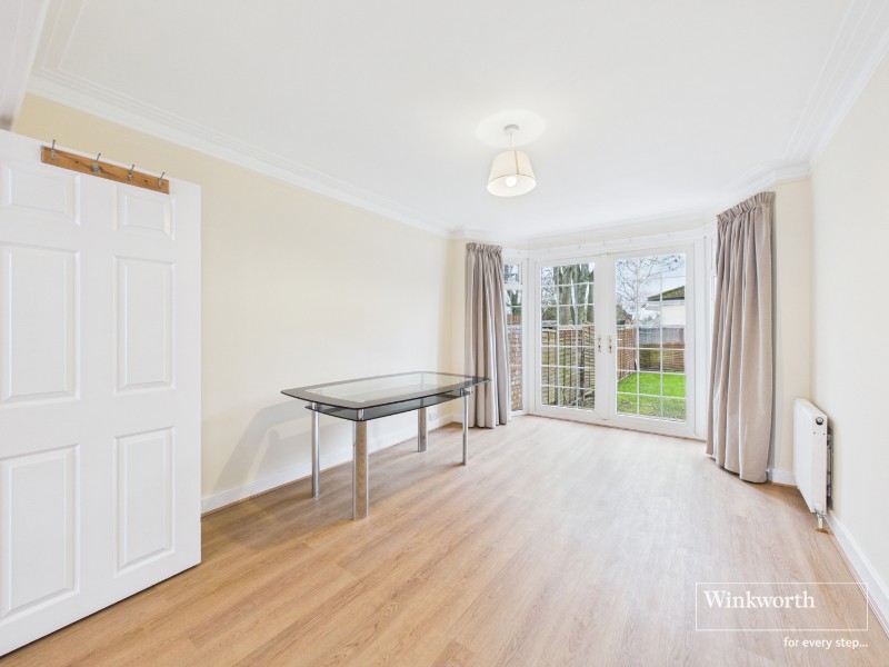 Broadfields Avenue, Edgware, HA8