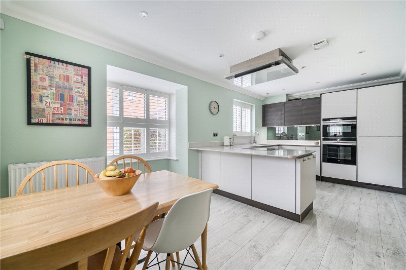 Grove Close, Wrecclesham, Farnham, Surrey, GU10