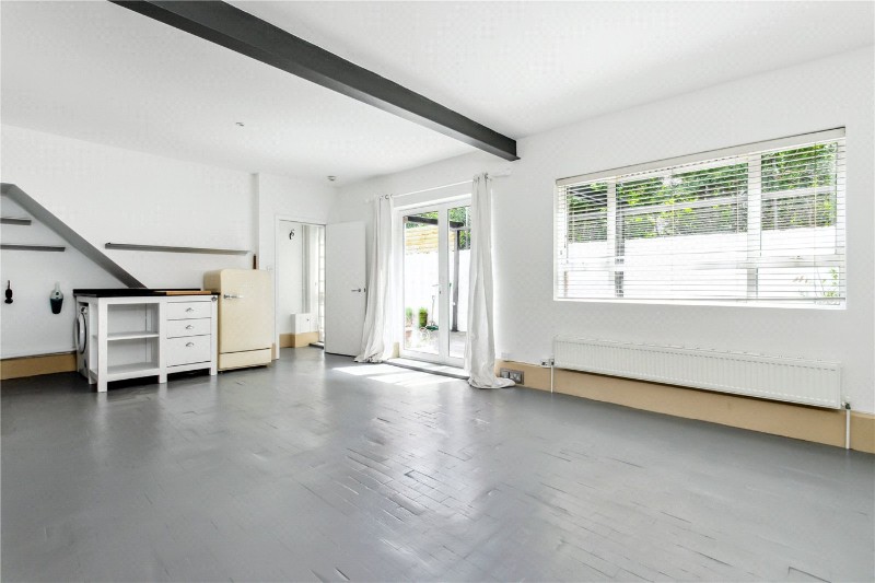 Bradbury Mews, London, N16