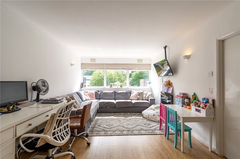 High Point, Weybridge, Surrey, KT13