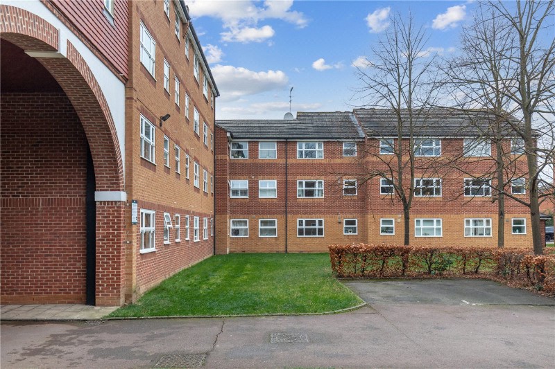 Molyneux Drive, London, SW17
