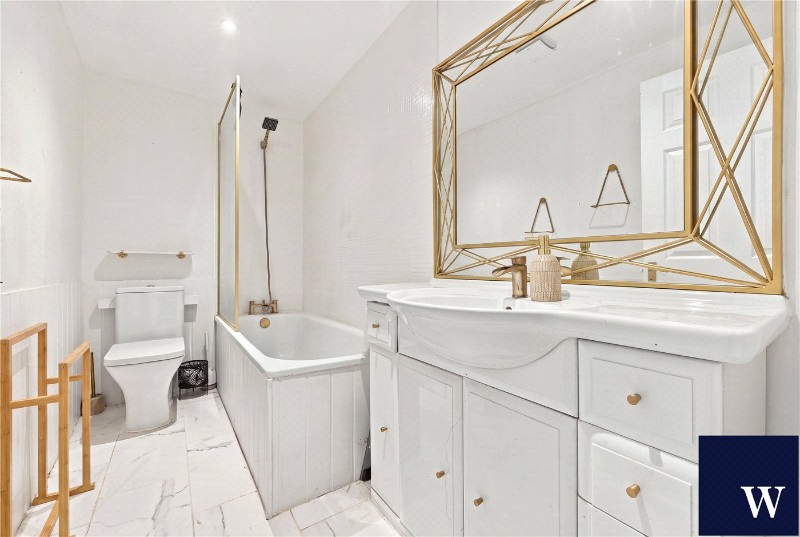 Woodside Grove, Finchley, London, N12
