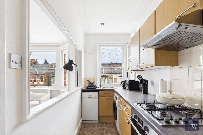 Gleneagle Road, London, SW16