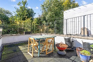 Listria Park, London, N16