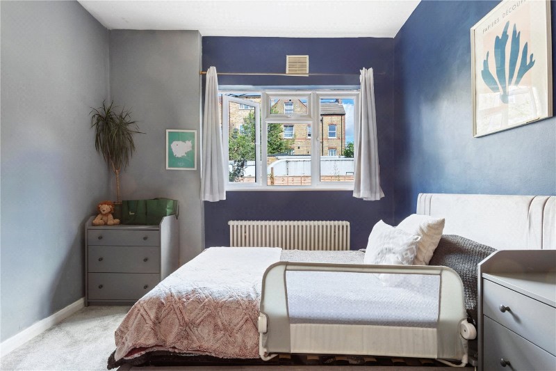 Gleneagle Road, London, SW16