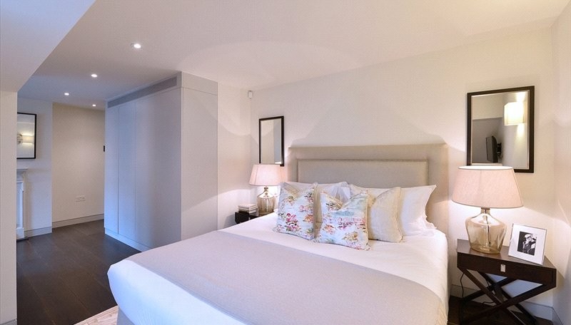 Duke Street, London, W1K