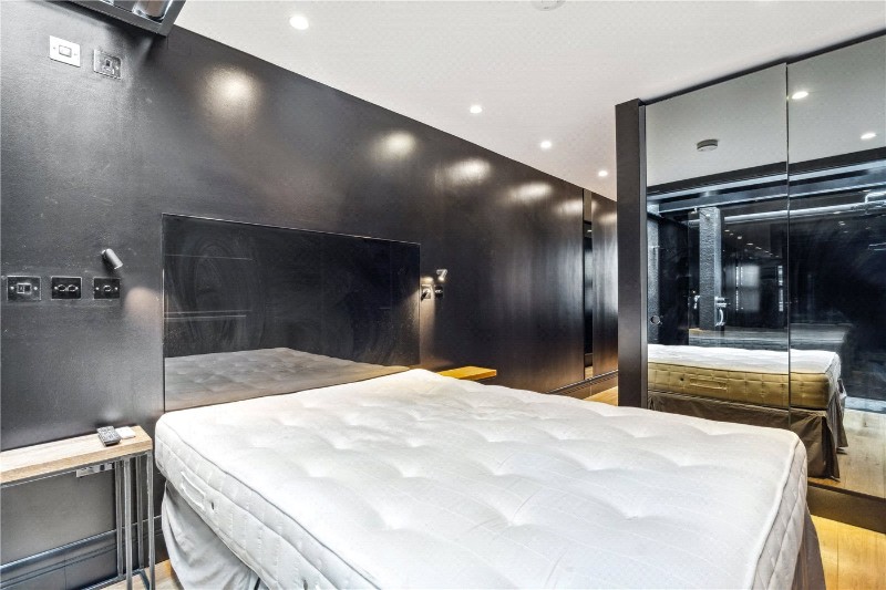 Wadham Road, London, SW15