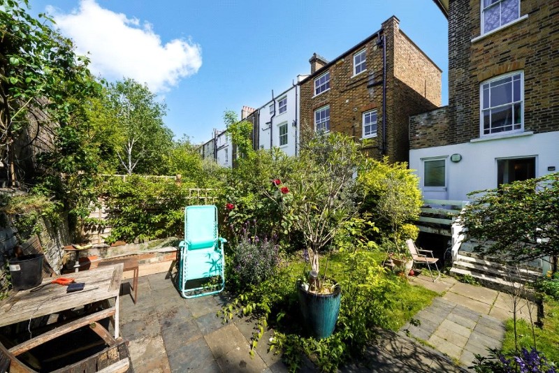 Kingsdown Road, London, N19