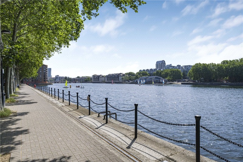 Brunswick Quay, London, SE16