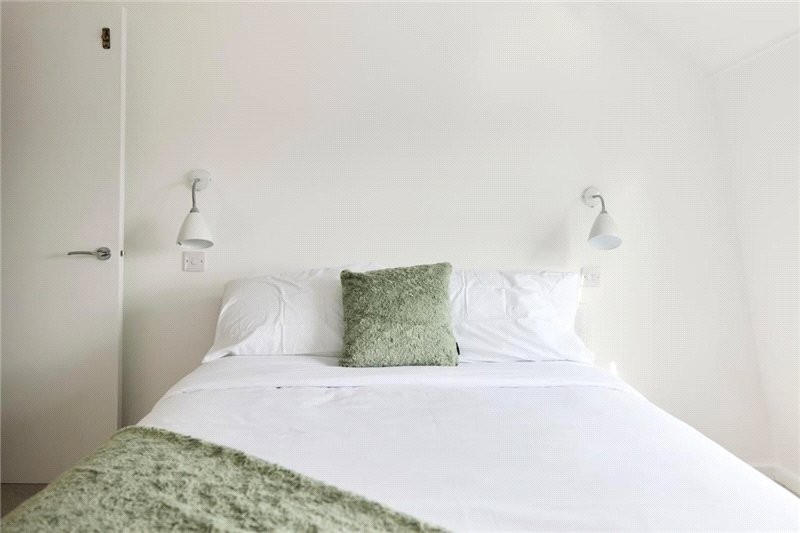 Kennington Road, London, UK, SE11