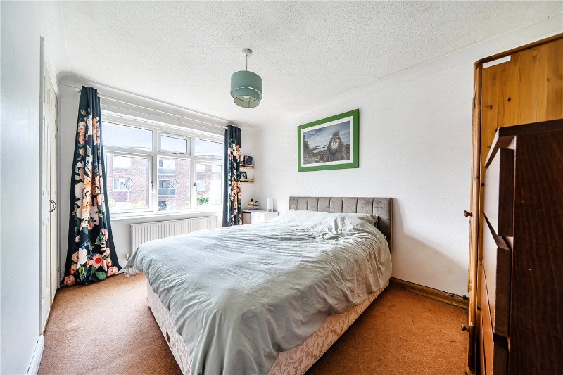 Roman Way, Farnham, Surrey, GU9