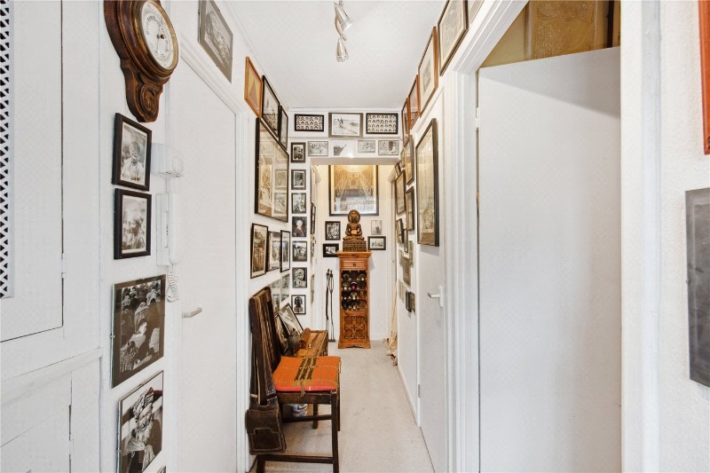 Weald Square, Upper Clapton Road, London, E5