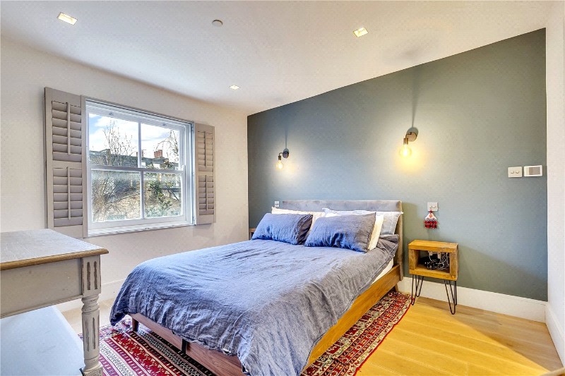 Wandsworth Bridge Road, London, SW6