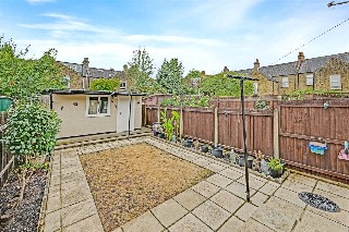 Montrose Avenue, London, NW6