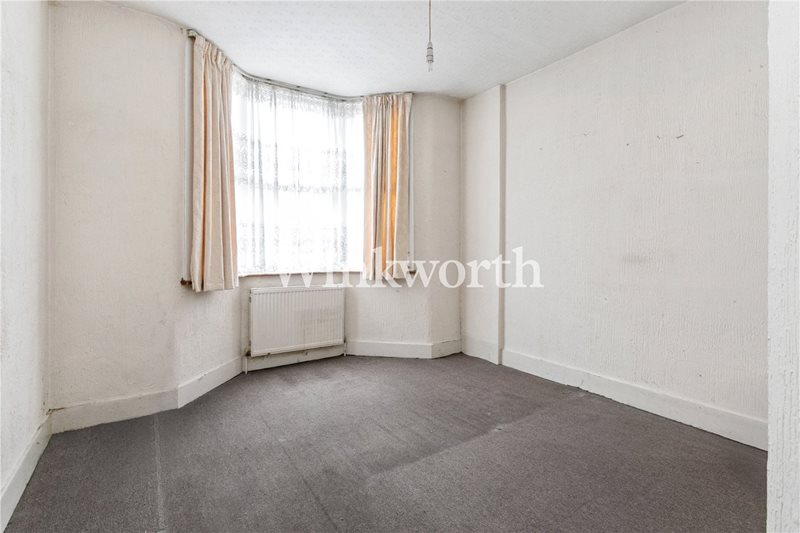 Boundary Road, London, N22