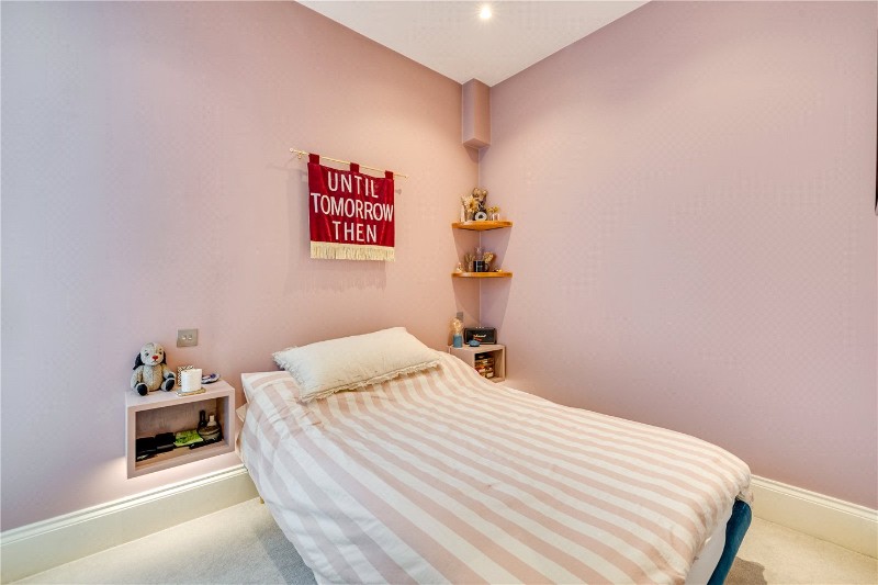 Kinnoul Road, London, W6