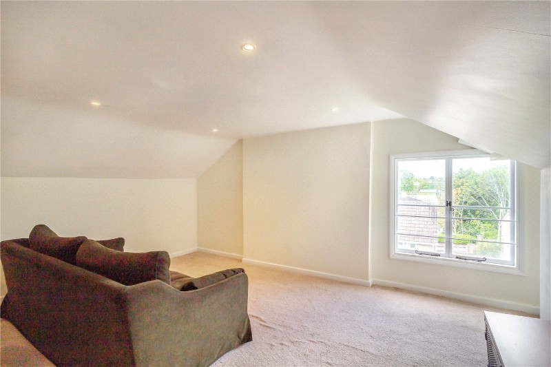 Wellington Square, Cheltenham, Gloucestershire, GL50