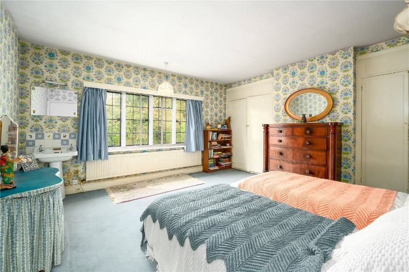Byfleet Road, Cobham, Surrey, KT11