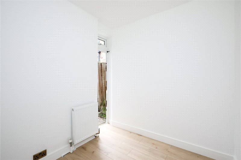 Gunnersbury Avenue, London, W5