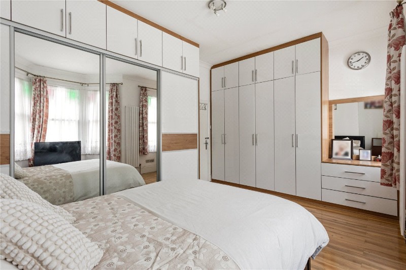 Mildenhall Road, London, E5