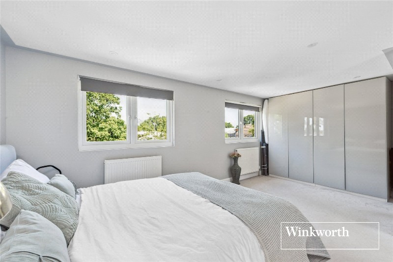 Regina Close, High Barnet, EN5