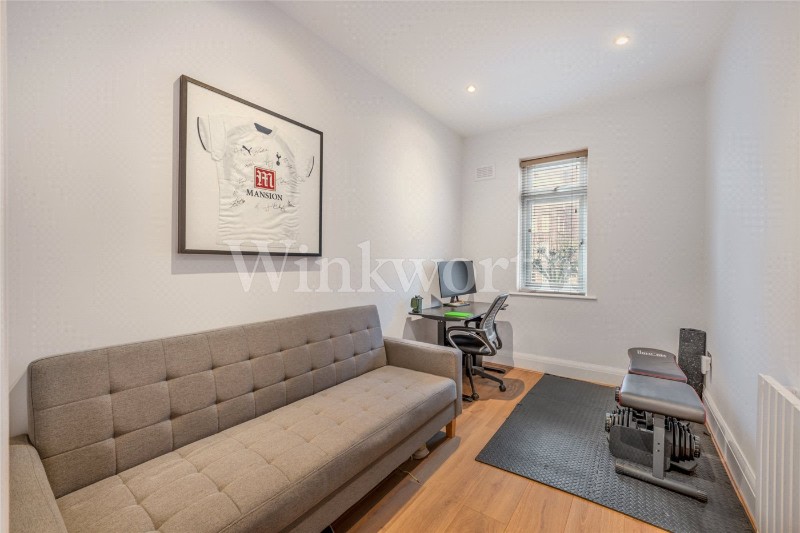 North End Road, London, NW11