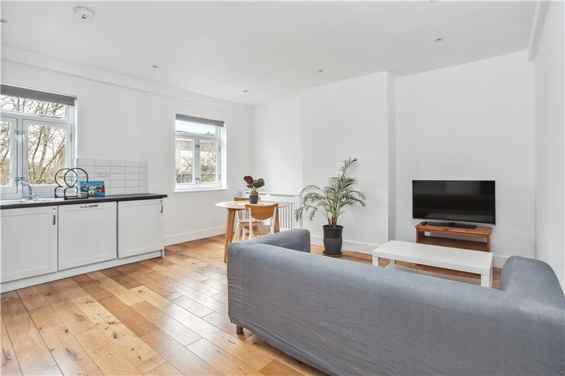 Kennington Park Road, London, SE11