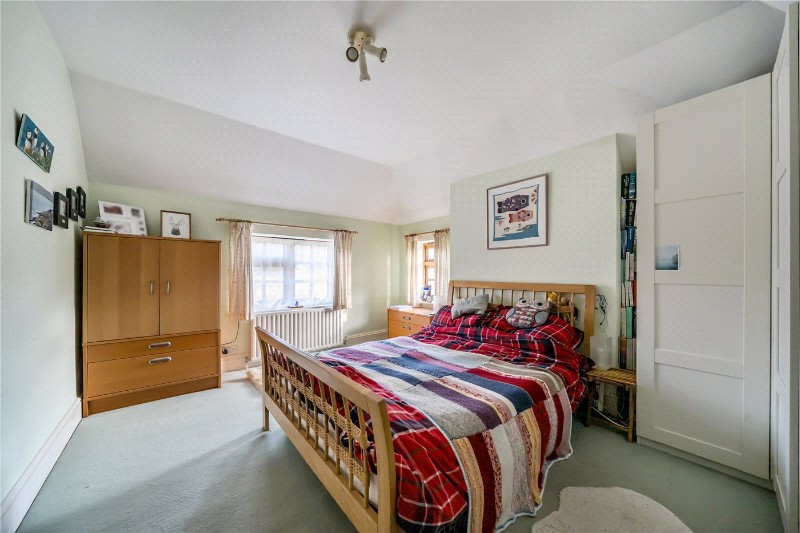 School Hill, Seale, Farnham, Surrey, GU10